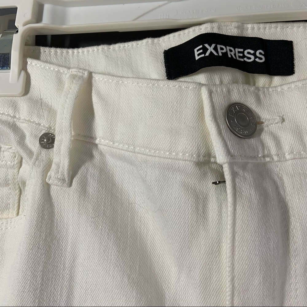 🌟3/$15! NWT EXPRESS MID-WAIST WHITE JEANS